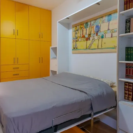 Apartment Academia By The Park Athens