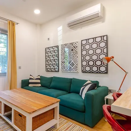Academia By The Park Atene